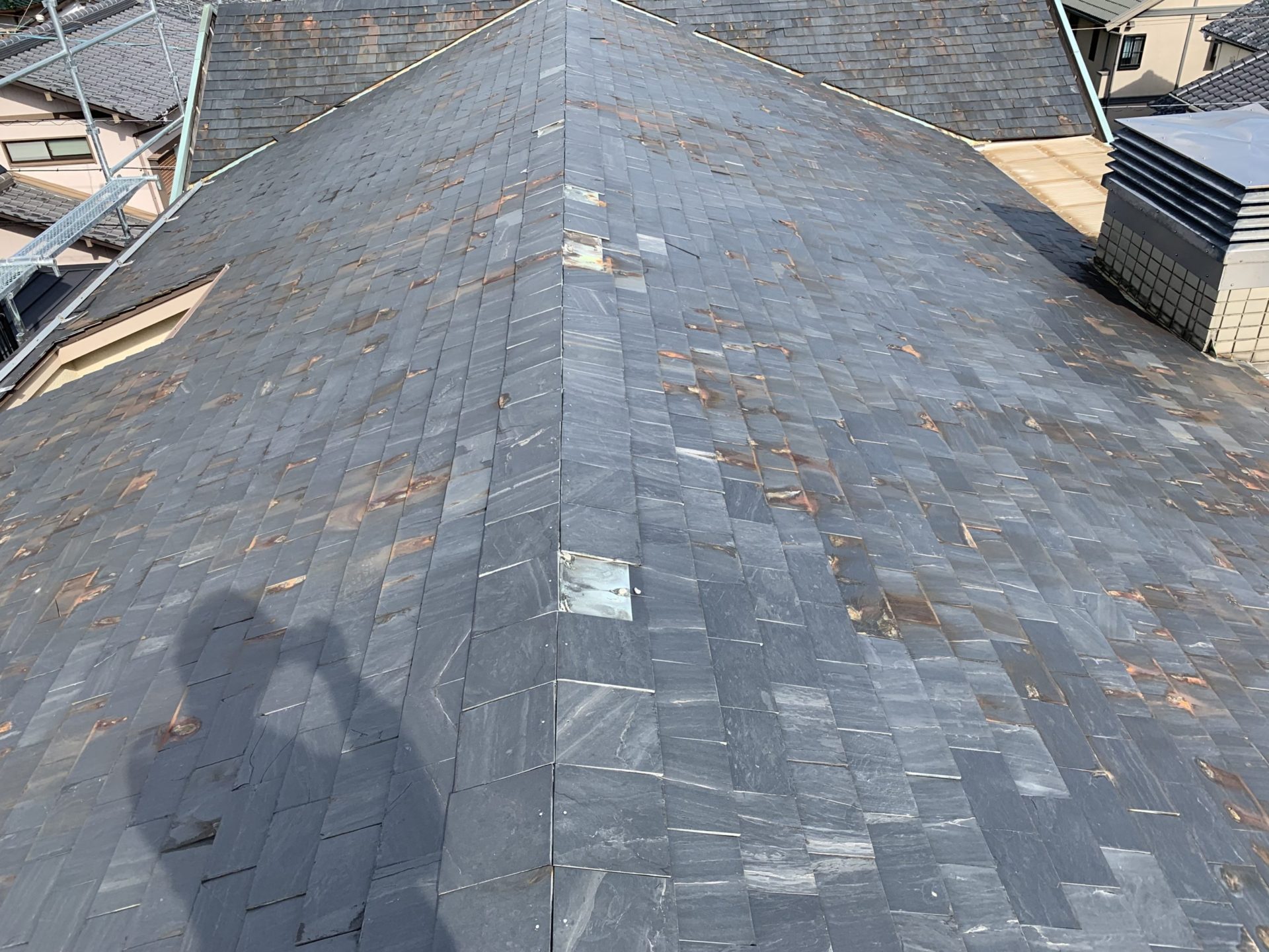 屋根を瓦からガルバリウム鋼板に変更完了！
